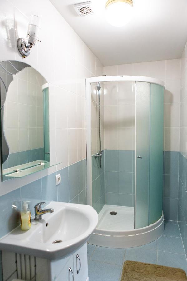 Kamyanka Villa Yaremche Bagian luar foto